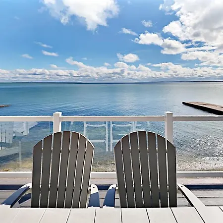 Put-In-Bay Waterfront Condo #108